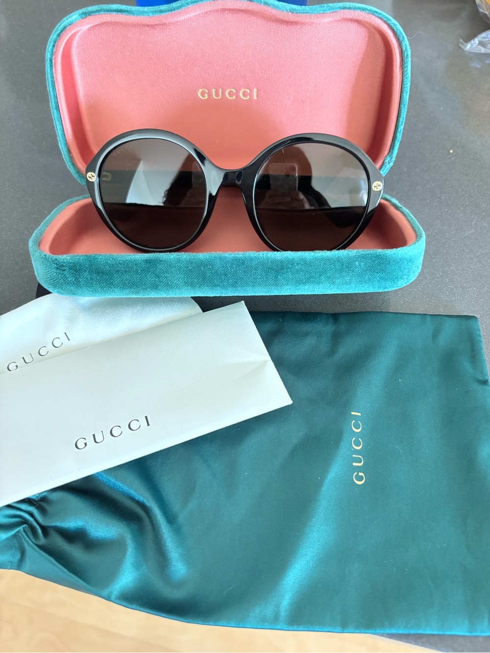 Gucci GG0023S 001 Black Round Sunglasses 55-22-140 w/ Case